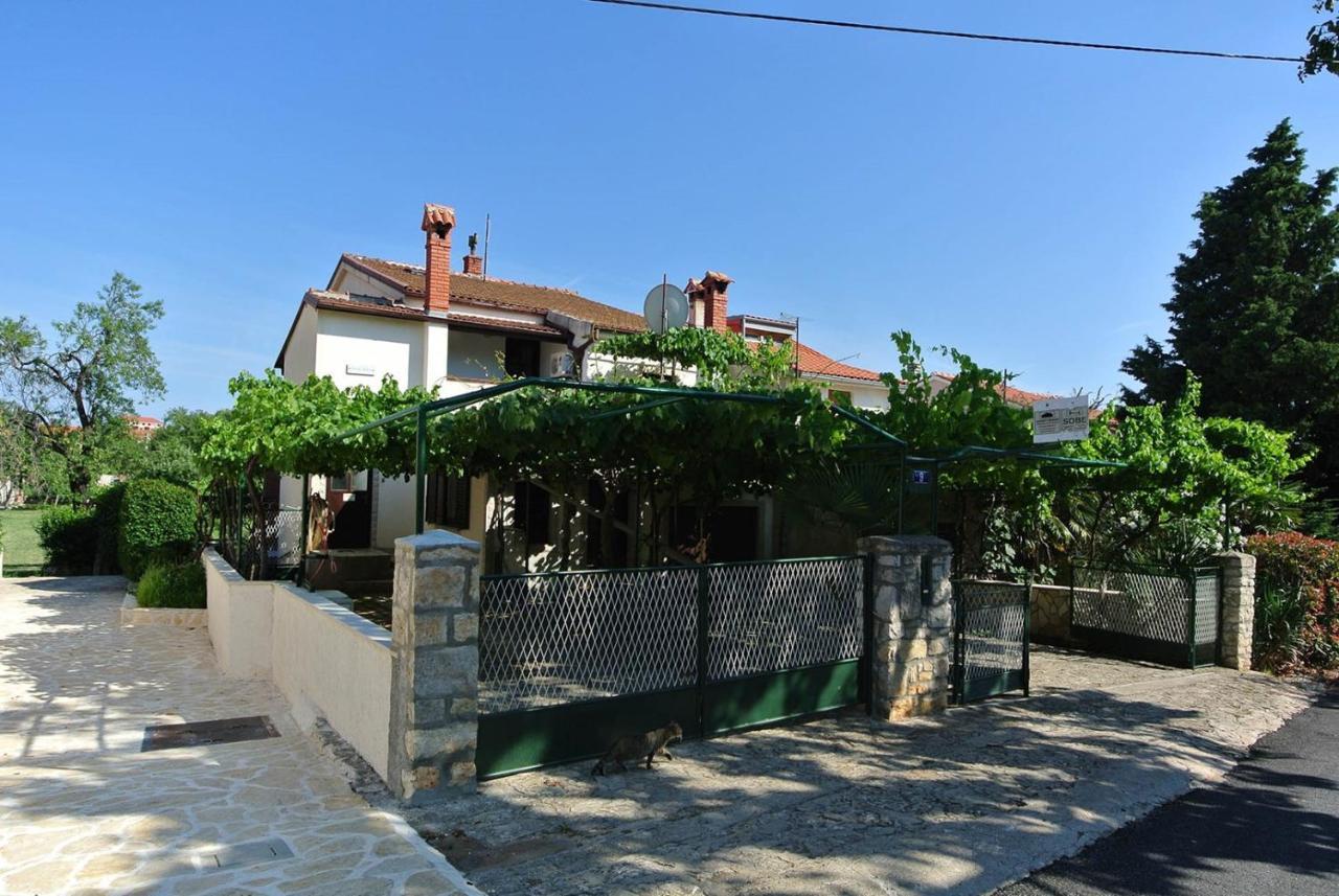 Apartments Sofia Banjole Εξωτερικό φωτογραφία